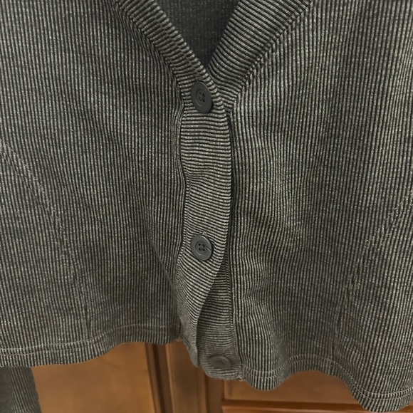 Colsie Women's Gray Cardigan Sweater - Picture 3 of 8